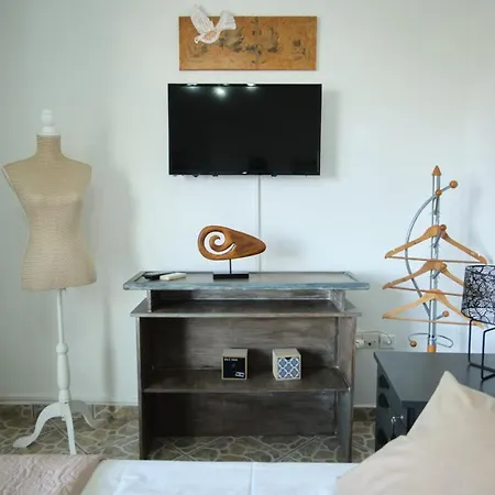 Logothetianika - Kithikies Holiday Apartment Kambos (Kythira)