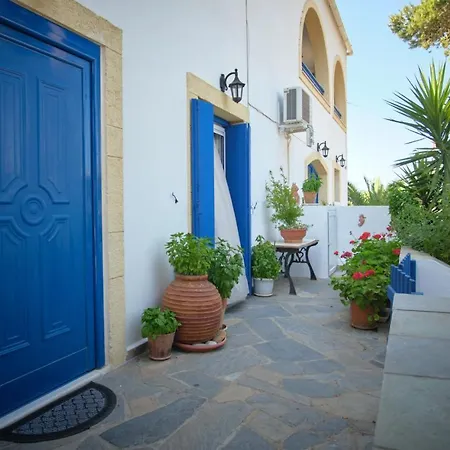 Logothetianika - Kithikies Holiday * Kambos (Kythira)